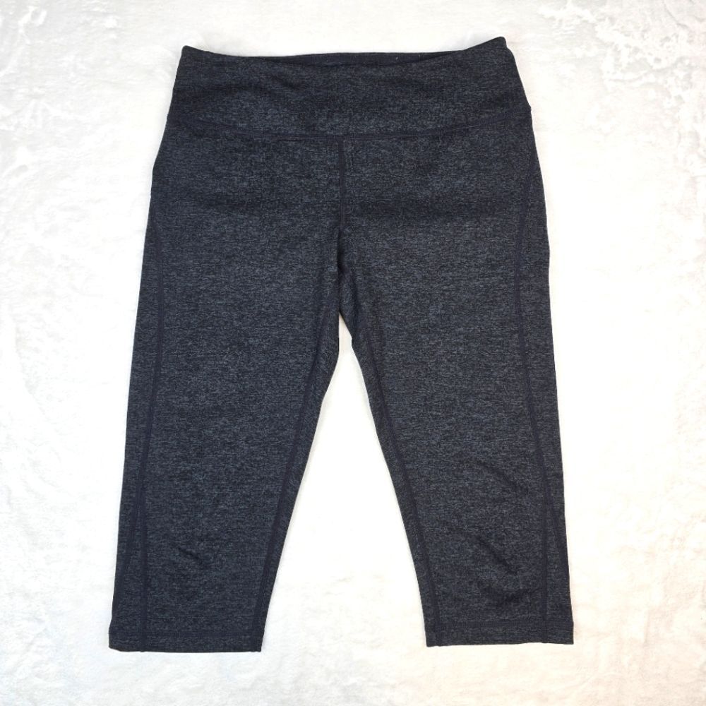 3/$25 Zella Dark Heathered Gray Cropped Capri Leggings Sz Small